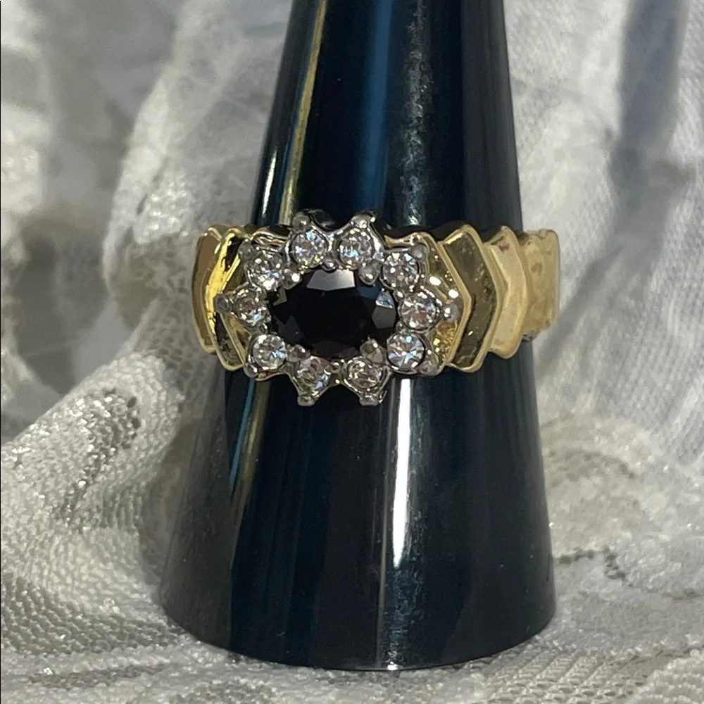 Elegant Gold and Red Stone Ring with Rhinestones Size 8.5